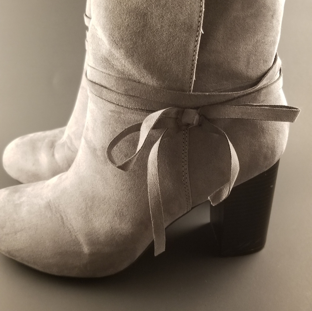 3/40 Christian Siriano Grey Suede Boots Ladies